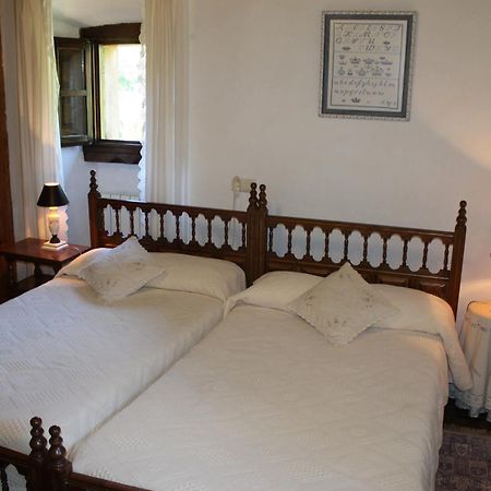 Casona De Trevino Guest House Cosgaya Exterior foto
