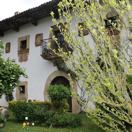 Casona De Trevino Guest House Cosgaya Exterior foto