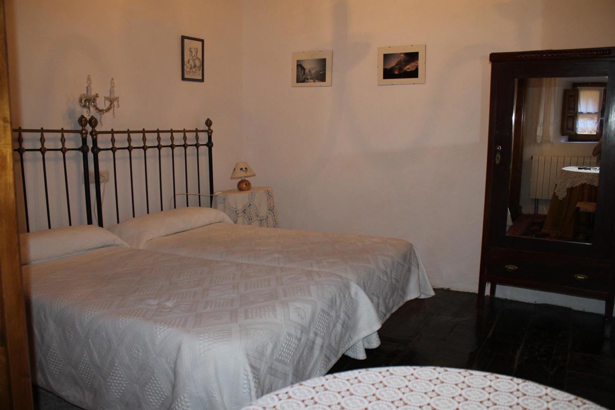 Casona De Trevino Guest House Cosgaya Exterior foto